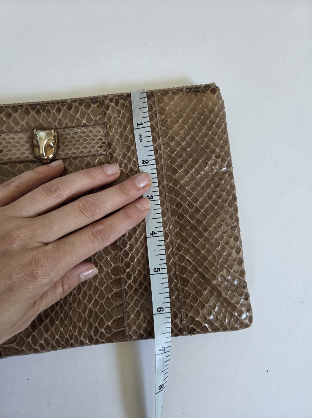 VTG Ruth Saltz light brown neutral snake skin clutch wristlet cougar accent - Picture 8 of 8